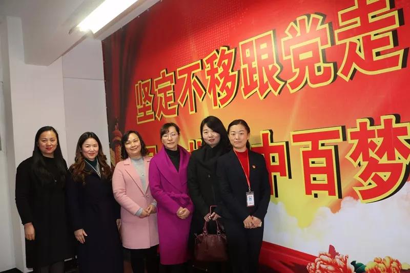 ׯ�к���Ϸ(�й�)�ɷ����޹�˾-����