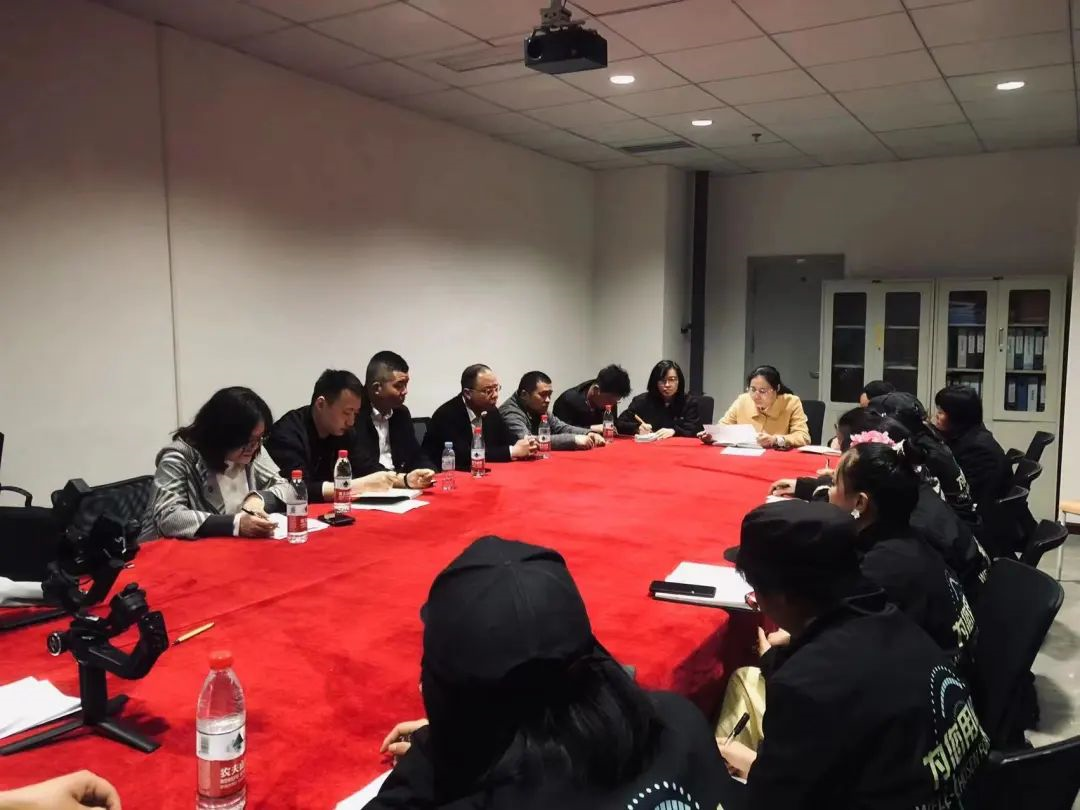 ׯ�к���Ϸ(�й�)�ɷ����޹�˾-����