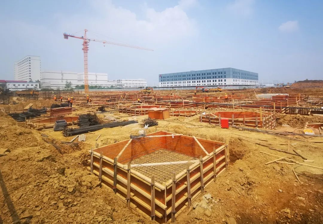 ׯ�к���Ϸ(�й�)�ɷ����޹�˾-����